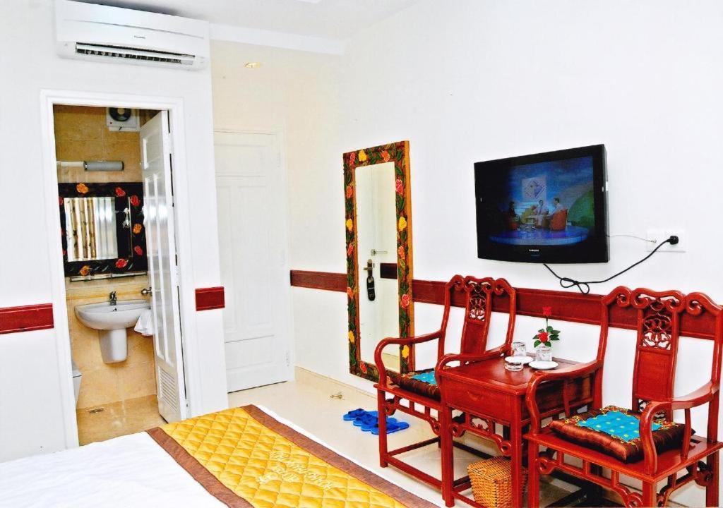 Hoang Thanh Thuy Airport Hotel 1 - Gan Am Thuc Dem Cho Hoang Hoa Tham مدينة هوشي منه المظهر الخارجي الصورة