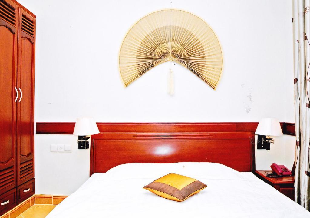 Hoang Thanh Thuy Airport Hotel 1 - Gan Am Thuc Dem Cho Hoang Hoa Tham مدينة هوشي منه الغرفة الصورة